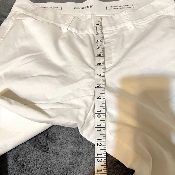 DOCKERS CAPRIS WOMENS WHITE SIZE 14(SALE) - Picture 4 of 11